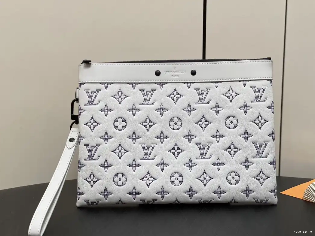 POCHETTE LOUIS VUITTON TO-GO-30*21.5*2cm 0528